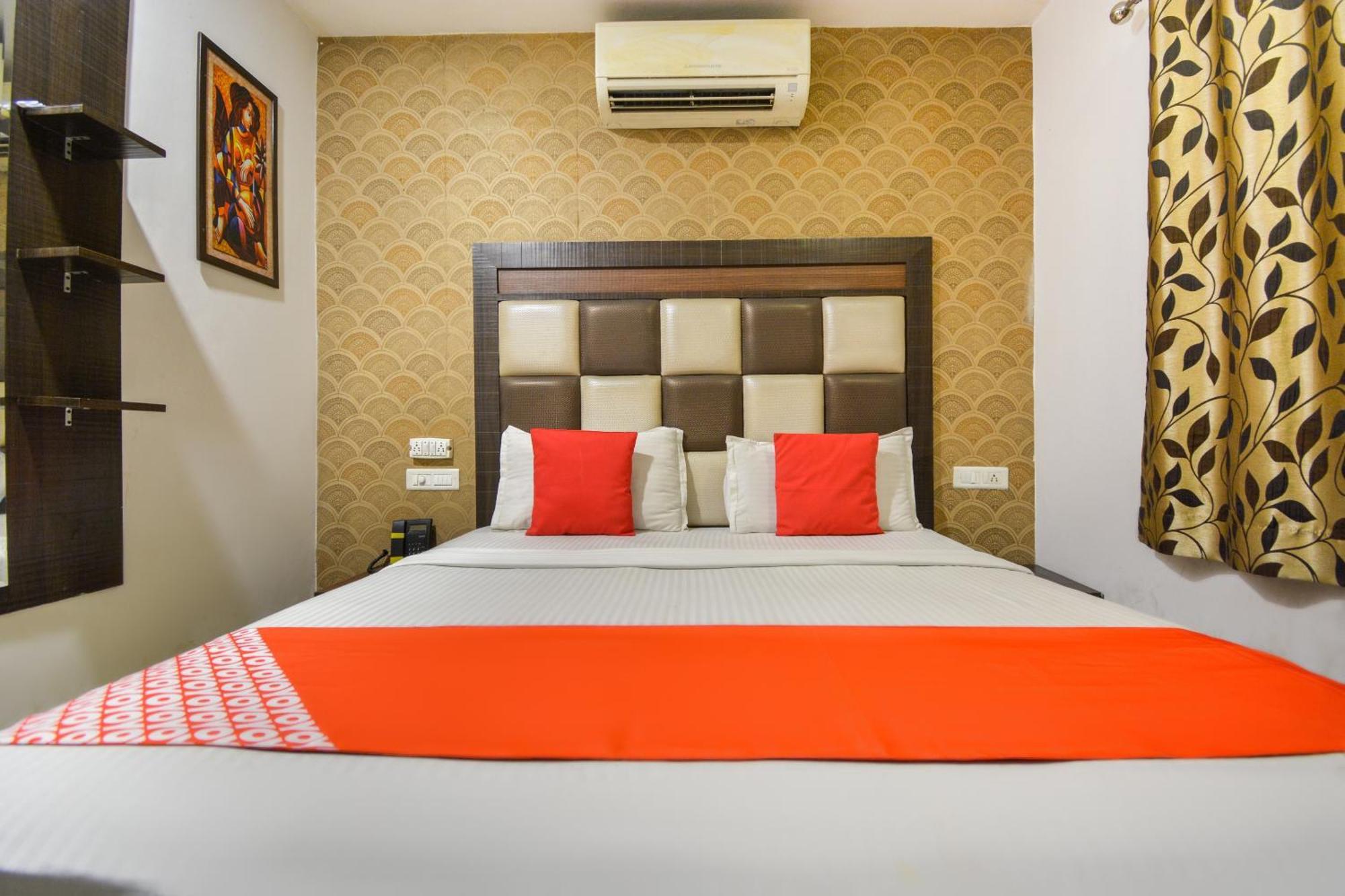 Hotel O Lexis Лудяна Екстериор снимка